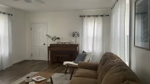 Charming Century House *Includes 15% airbnb Fee* - Image 4