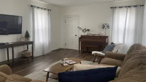 Charming Century House *Includes 15% airbnb Fee* - Image 3
