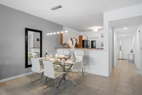 Waterfront luxury new condo Sunny Isles Beach - Image 3