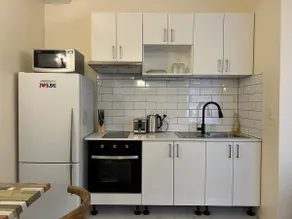Cozy Studio Apartment On Queen Street - Image 5