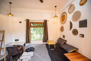 Cool & Peaceful - Studio Apt w/ AC & Fast Wifi. - Image 2