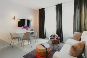 Moonlight Apt 10 - Image 1