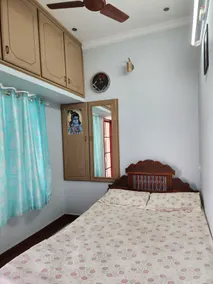 Pond view residential home - Image 3