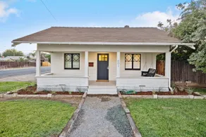 Cute home in Exeter near Sequoia National Park! - Image 2
