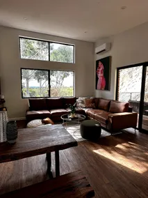 Umatah Retreat Chalet: Luxury bush retreat with water & city views - Image 4