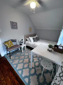 Luna’s lovely cozy guest suite in Richmond Hill - Image 5