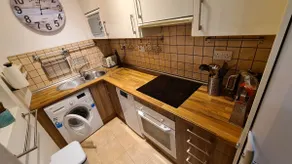 Gibraltar Town Centre Flat with Roof Terrace - Image 4