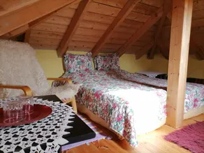 Small cottage with attic - Image 3