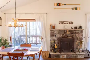 Cozy Lake/Marina view Cabin in the Poconos - Image 2