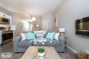 Boho Suite | Long Stays| King Bed |Fireplace &WiFi - Image 3