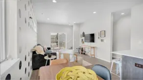 Comfortable 3 Bedroom within min of Lost Island - Image 3