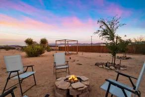 Stargazing Pergola, BBQ, king bed~ mins from park - Image 5