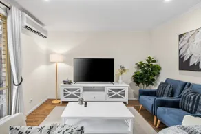 Regency 3 Bedroom Central Town House - Image 2