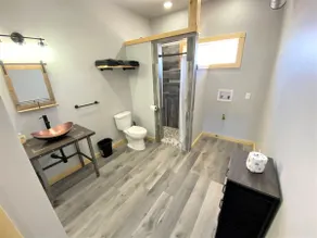 Couples Getaway & Business Travel- 6 Miles to MTU - Image 3