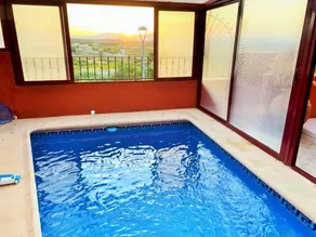 Rustic-style townhouse with pool - Image 4