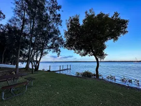 Lakeshore Stay - Image 4