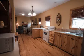 The Hanson Cottage - Image 4