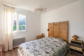 Quiet 2-bedroom · Ideal for Families & Pros · Parking & Garden - Image 3