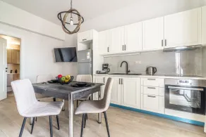 Elegant Suite 1 near the Beach - Image 4