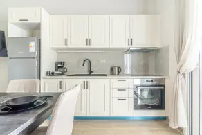 Elegant Suite 1 near the Beach - Image 5