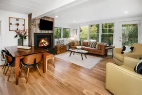 Stunning River Cabin 3BD/2BA Waterfront Deck+Views - Image 2