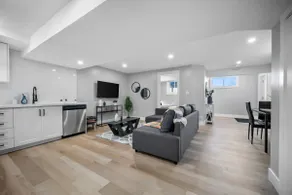 Bright & Cozy 1BR Basement Unit - Image 5