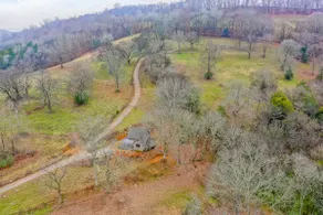 Gate Cottage, private getaway in a stylish new home w/views, hiking and a creek. - Image 3