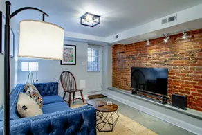 2-BR Petworth Pad Walk to METRO Subway - Image 3