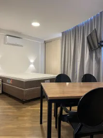 Premium Flat Downtown Pool Garage Air Conditioning and Wi-Fi - Image 5