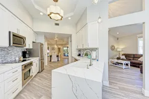 Casa Bella - 5BR, Waterfront, Pool, Spa -9 Min Anna Maria - Image 2