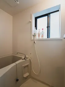 5 minutes walk to the center of the city! One house for rent, free parking for 1 car - Image 5