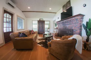 Cozy Retreat w/ Vintage Charm & Puget Sound Views - Image 3