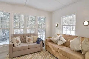 Couple’s Romantic & Adventure Retreat on the water - Image 4