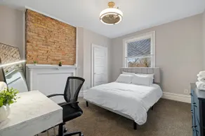 Cozy 1BR Apartment near Highland Park & Zoo - Image 2