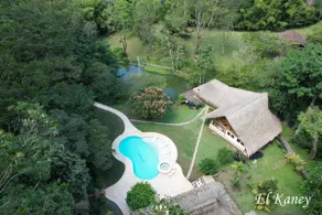 Beautiful farm 20km from Medellin full of nature - Image 2