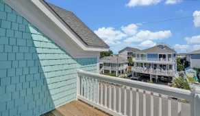 Henderson Haven 4 BR / 3 BA Villa, Steps to Beach - Image 4