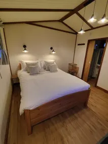 The Cabin - Image 3