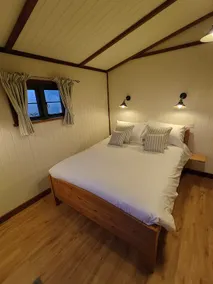 The Cabin - Image 2