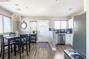 Tempe Hidden Gem Newly Renovated & Peaceful Apt - Image 4