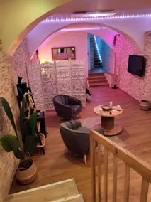 The Cathedral Spa | Jacuzzi | Netflix Sauna - Image 4
