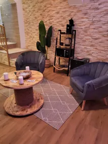 The Cathedral Spa | Jacuzzi | Netflix Sauna - Image 3