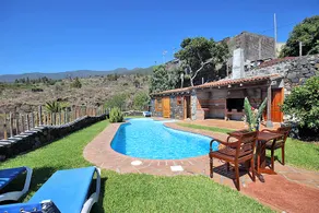 ”Villa Las Palmeras C” with ocean and pool views - Image 2