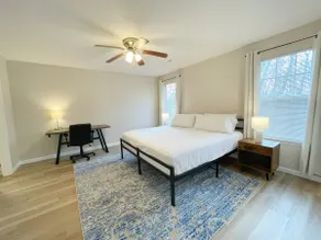 Trailside Townhouse - Close to Downtown & Bike Trails - Image 3