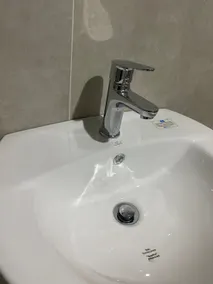 Westgate near American Embassy 1 bed, Solar, WiFi - Image 3
