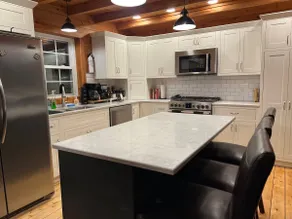Chalet Sonsie: A Sweetwater Stay - Image 3