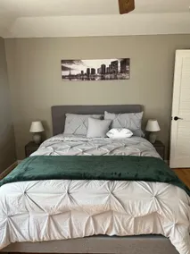 Serene Private Guest Suite w/ Wi-Fi, TV, & Parking - Image 5