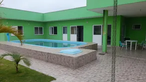 Spacious House with Pool and Leisure - Image 4