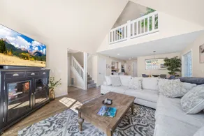 Cozy Home 1 Mile to Downtown CDA & Lake – King Beds and an EV Charger! - Image 4