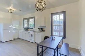 Historic Posh Upstairs Flat | Overton park - Image 5