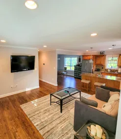 Treasured Hideaway on the Hill - Image 2